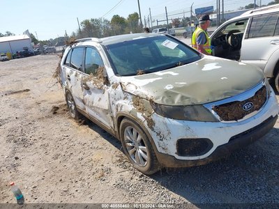 5XYKT3A11BG****** 2011 Kia Sorento