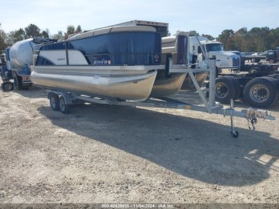 2023 Crest Pontoon