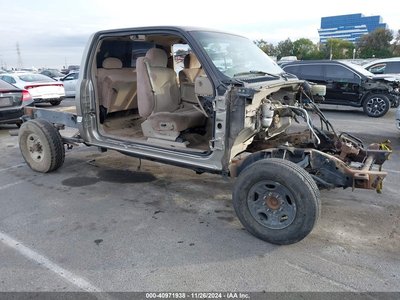 1GTHC29U61E****** 2001 GMC Sierra 2500 HD