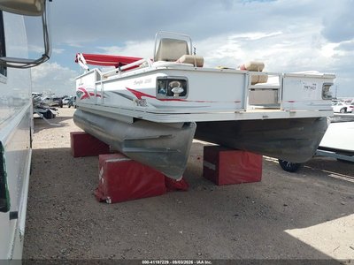 MAU0005***** 2007 Crest Pontoon