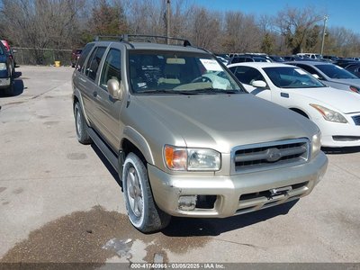 JN8AR07Y6YW****** 2000 Nissan Pathfinder