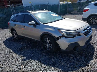 4S4BSENC4J3****** 2018 Subaru Outback