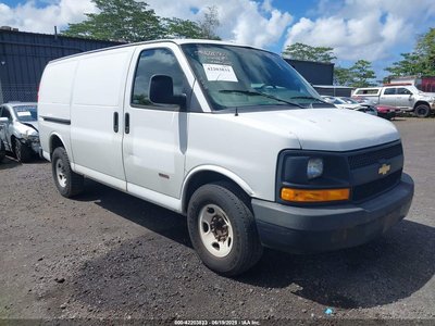 1GCWGAF11H1****** 2017 Chevrolet Express 2500