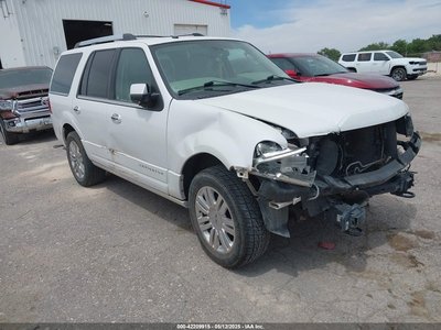 5LMJJ2H5XCE****** 2012 Lincoln Navigator