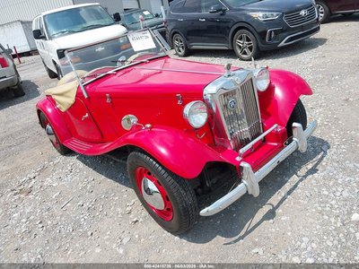 8122*** 1952 MG TD