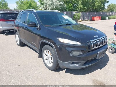 1C4PJMCS0GW****** 2016 Jeep Cherokee