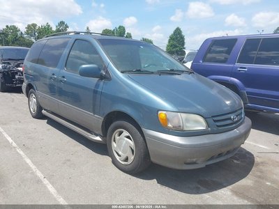 4T3ZF13C52U****** 2002 Toyota Sienna