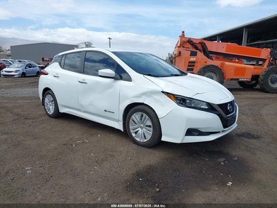 1N4AZ1CP8JC****** 2018 Nissan Leaf