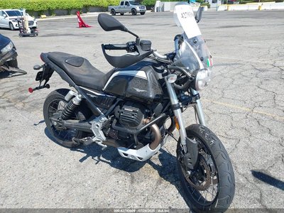ZGUKYUE0XPM****** 2023 Moto Guzzi V85