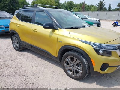 KNDEUCAA8M7****** 2021 Kia Seltos