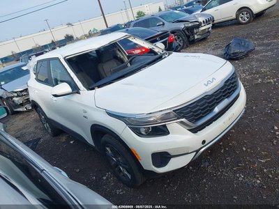 KNDEPCAA9P7****** 2023 Kia Seltos