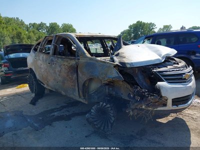 1GNKRHKDXHJ****** 2017 Chevrolet Traverse