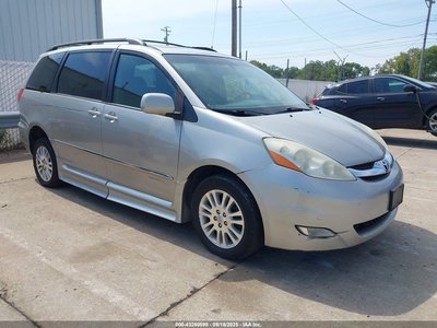 5TDZK22C18S****** 2008 Toyota Sienna