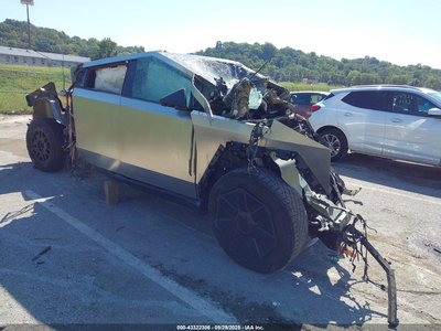 7G2CEHEE9RA****** 2024 Tesla Cybertruck