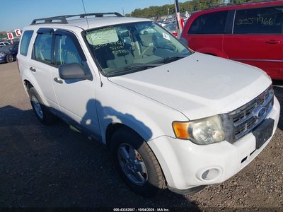 1FMCU9C71AK****** 2010 Ford Escape