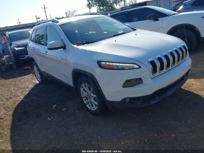 1C4PJLCB1GW****** 2016 Jeep Cherokee