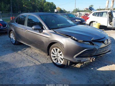 4T1C11AK8NU****** 2022 Toyota Camry