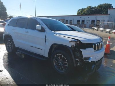 1C4RJEAG3JC****** 2018 Jeep Grand Cherokee