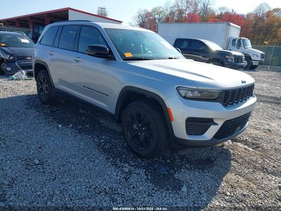 1C4RJHAG0R8****** 2024 Jeep Grand Cherokee