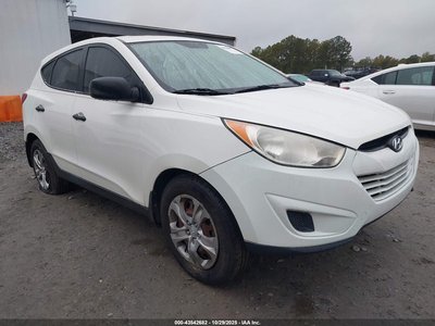 KM8JT3AC3AU****** 2010 Hyundai Tucson