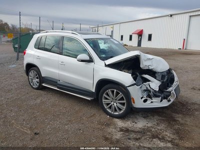 WVGAV7AX6BW****** 2011 Volkswagen Tiguan