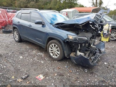 1C4PJLCB8KD****** 2019 Jeep Cherokee