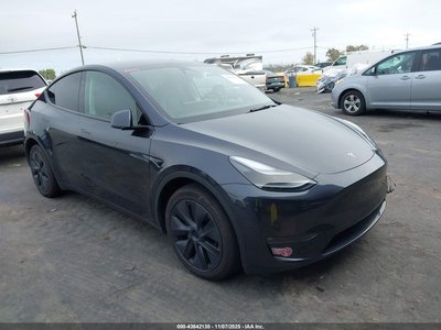 7SAYGDEE9RF****** 2024 Tesla Model Y