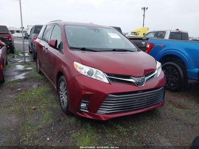 5TDYZ3DC9KS****** 2019 Toyota Sienna