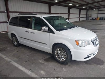 2015 Chrysler Town & Country