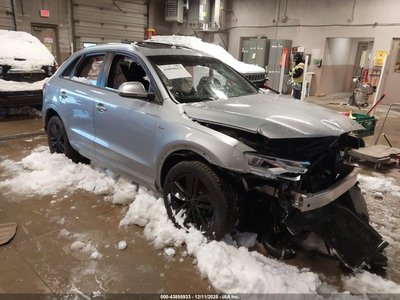 WA1ECCFS1JR****** 2018 Audi Q3