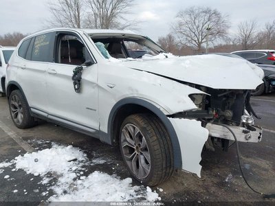 5UXWX9C59G0****** 2016 BMW X3