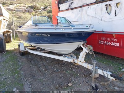 4WNMF37***** 1985 Four Winns 19 Foot Boat