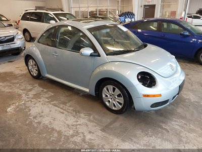 3VWRW3AG2AM****** 2010 Volkswagen Beetle