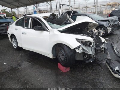 1N4AL3AP1GN****** 2016 Nissan Altima