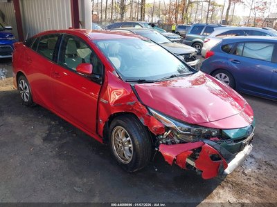 JTDKARFP0J3****** 2018 Toyota Prius Prime