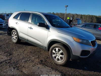 5XYKT3A10BG****** 2011 Kia Sorento
