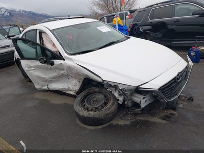 3MZBM1T74GM****** 2016 Mazda 3