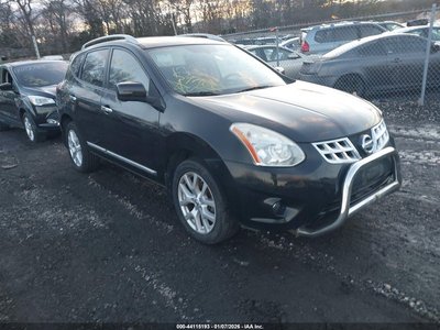 JN8AS5MV9DW****** 2013 Nissan Rogue