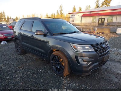 1FM5K8GT7HG****** 2017 Ford Explorer