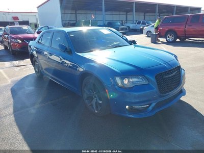 2C3CCADG8NH****** 2022 Chrysler 300