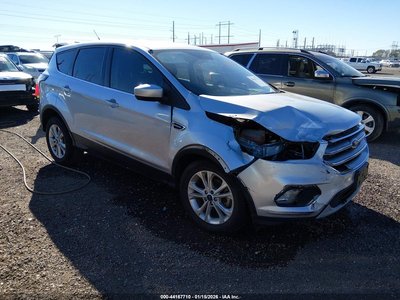 1FMCU0GD4HU****** 2017 Ford Escape