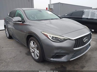 SJKCH5CP0JA****** 2018 Infiniti QX30