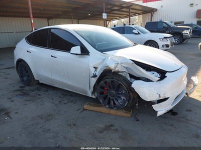 7SAYGDEF0RF****** 2024 Tesla Model Y