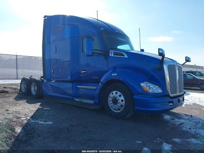 1XKYD49X7LJ****** 2020 Kenworth T680