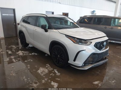 5TDKDRBH6RS****** 2024 Toyota Highlander