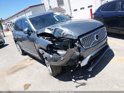 YV4A22PL6J1****** 2018 Volvo XC90
