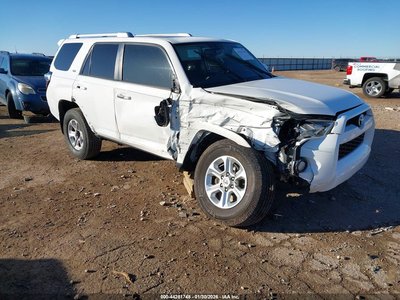 JTEZU5JR0J5****** 2018 Toyota 4Runner