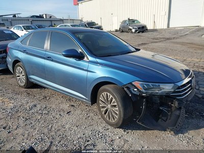 3VWC57BU2KM****** 2019 Volkswagen Jetta