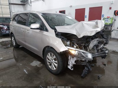 KNDMB5C19H6****** 2017 Kia Sedona