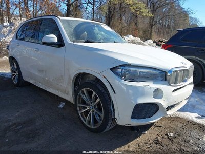 5UXKR0C54G0****** 2016 BMW X5
